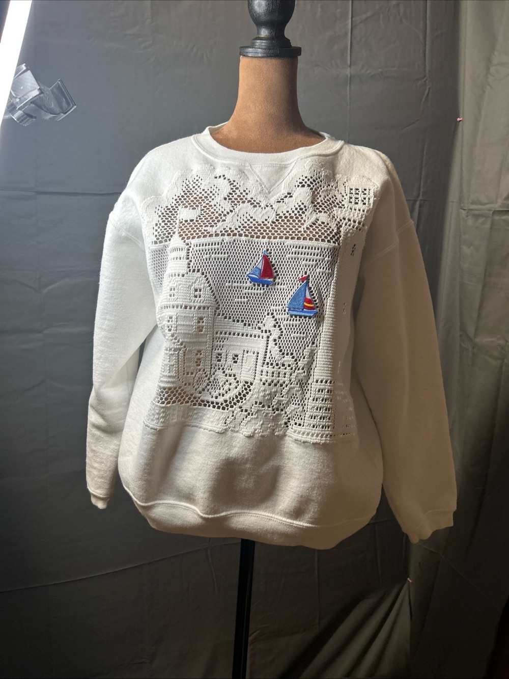 Vtg 90s Jerzees Crochet Lace Nautical Lighthouse Sailboat Crewneck Sweatshirt
